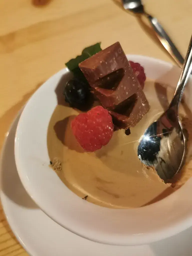 Polina Pylara_Casa Veglia_Laax_review