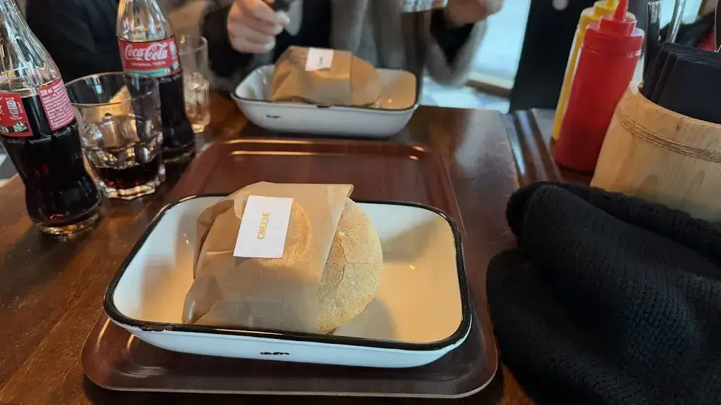 Michał Gudzowaty_Il Pup_Laax_review