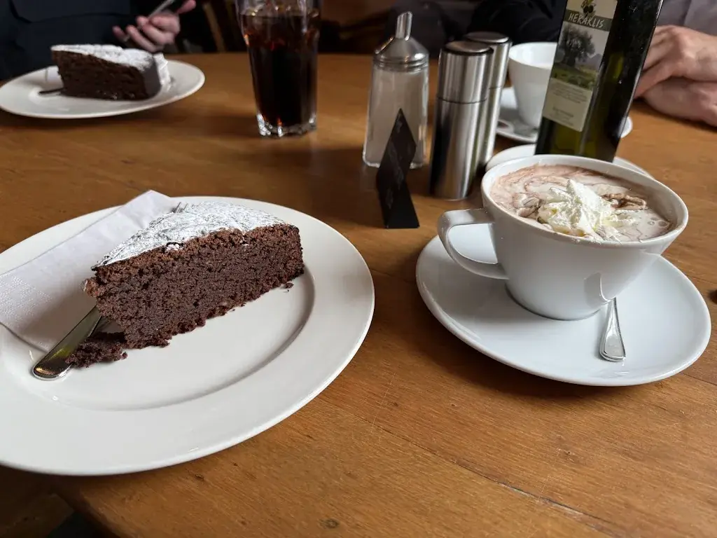 Chiel thuinschuur_Bergrestaurant Startgels_Flims_review