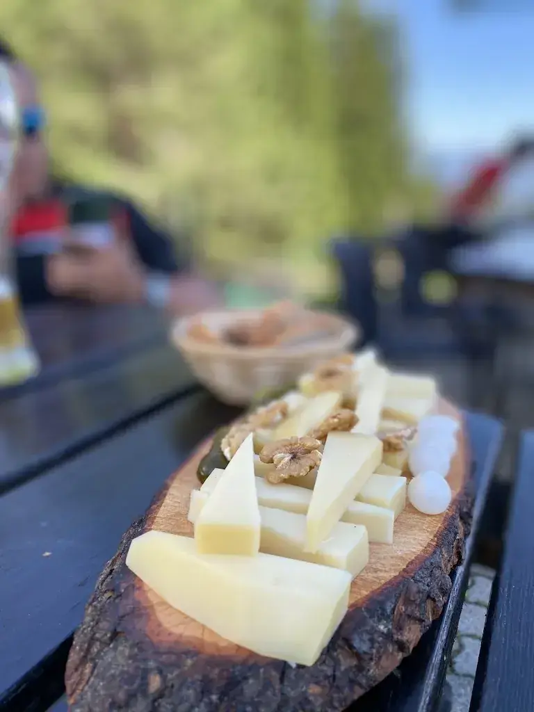 Alexandru Istrate_Bergrestaurant Runcahöhe_Flims_review