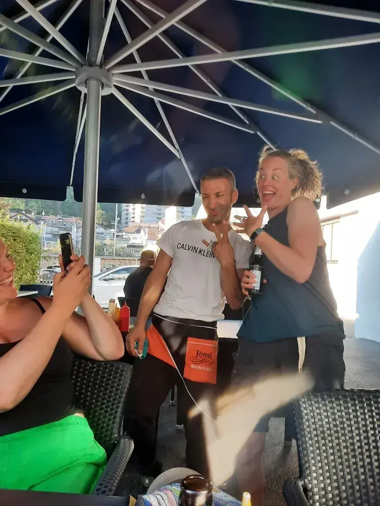 Maud v_Royal-kebab Snack-Bar GmbH Zweigniederlassung In - Ilanz_Ilanz_Bewertung