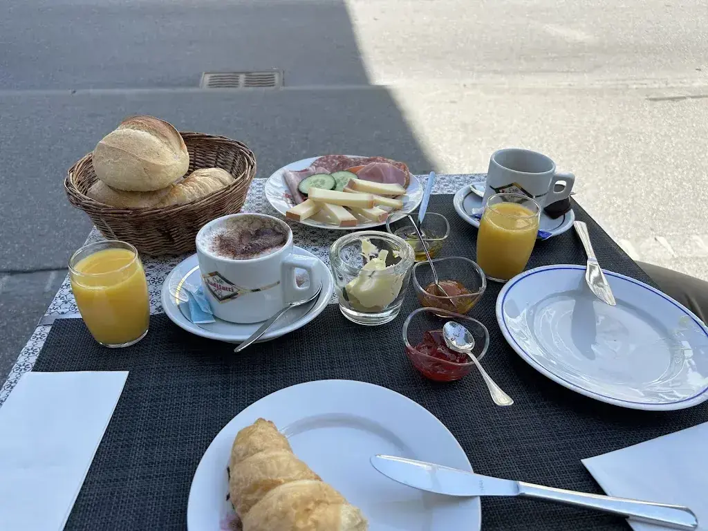 Tiffany_Café Splerin_Ilanz_review