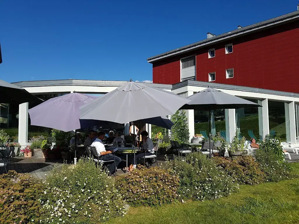 Marc Jäggi_Vanis_Obersaxen_review