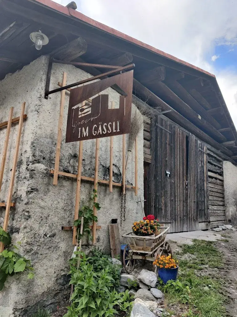 C R Gibson_Im Gässli_Rodels_review