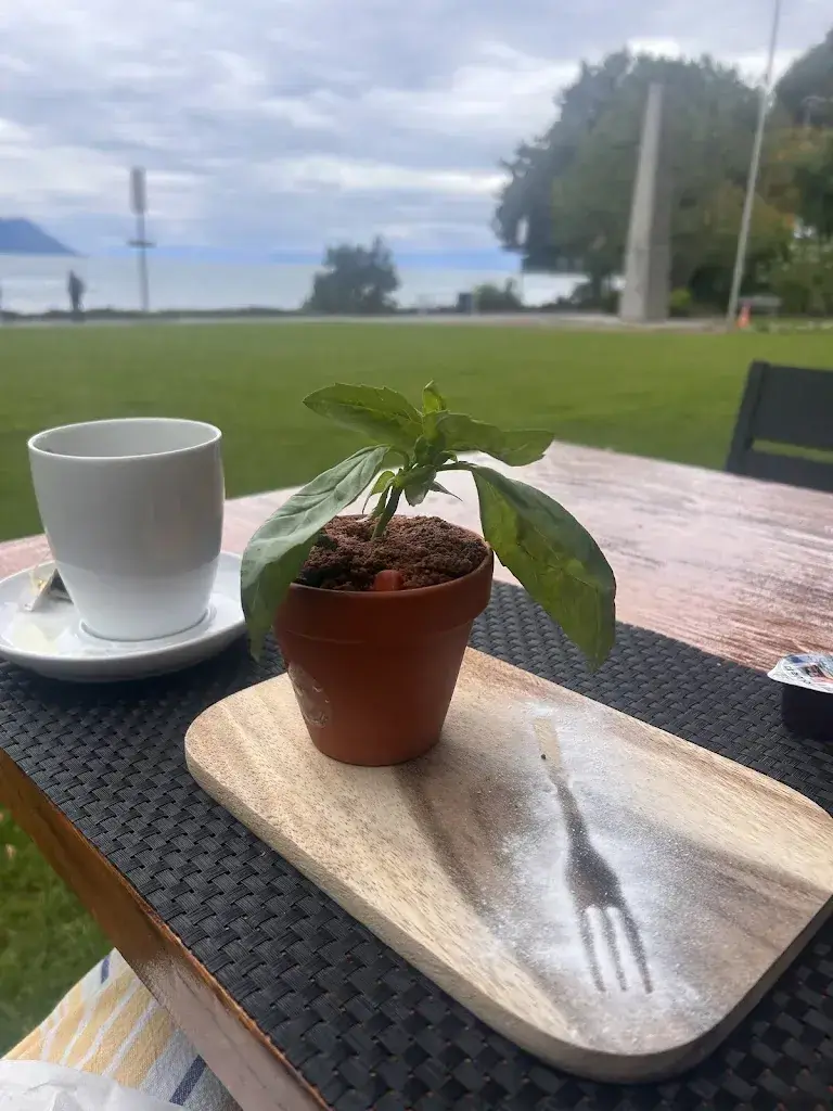 Dawn Anderson_Le Contretemps - Montreux_Territet_review