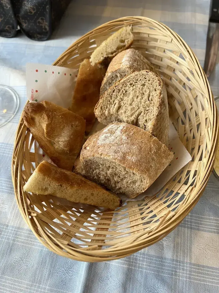 DwightyCH_Valetta_Cazis_review