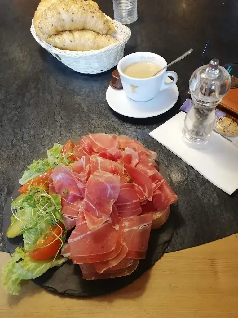 Menu_Berggasthaus Post_Obermutten_image_5