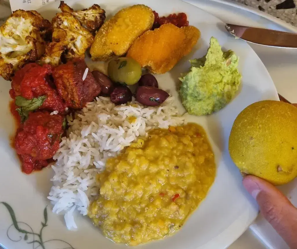 Ana Gnn_tibits_Lausanne_recensione