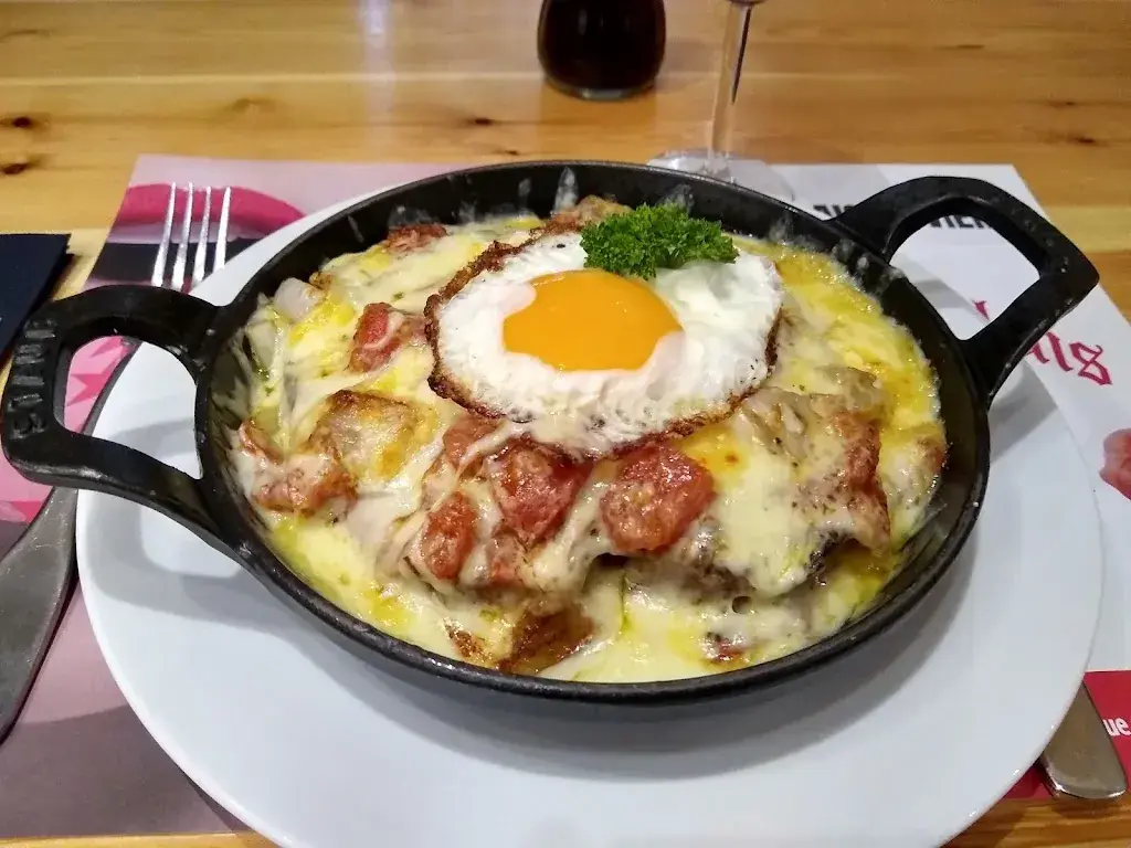 Romeñ Ar Bloaz_Vieux-Valais Sion_Sion_review