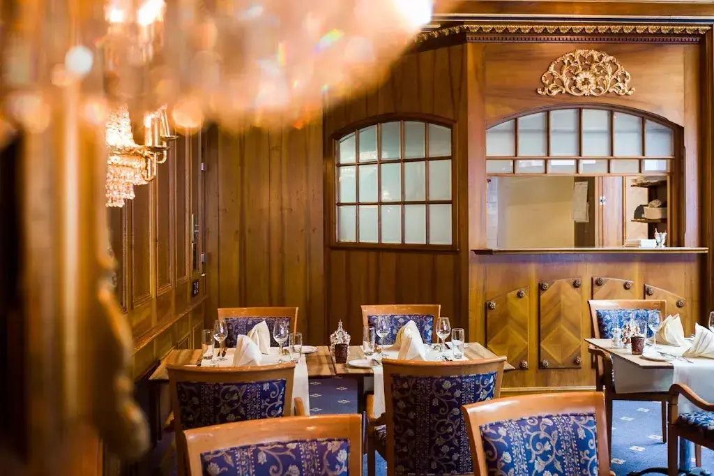 Lusi Brasserie & Lounge_Zermatt_slider_image_1