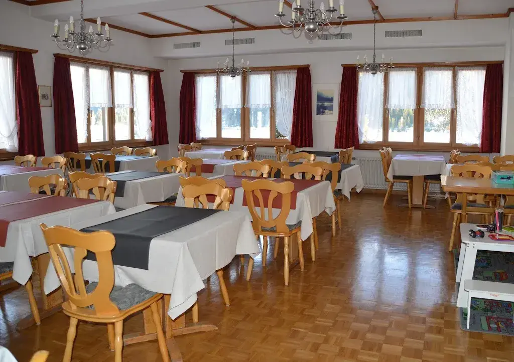 Hotel Seeblick_Sufers_slider_image_1