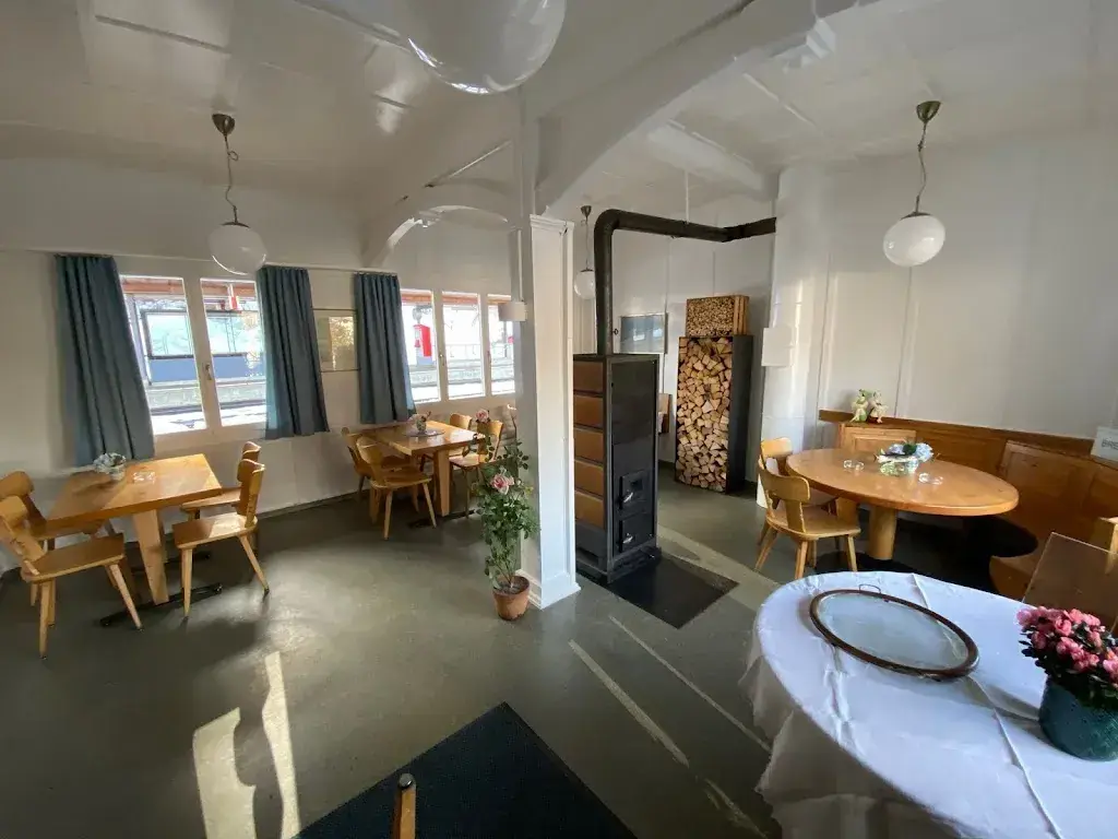Bahnhöfli Reichenau restaurant in Domat/Ems