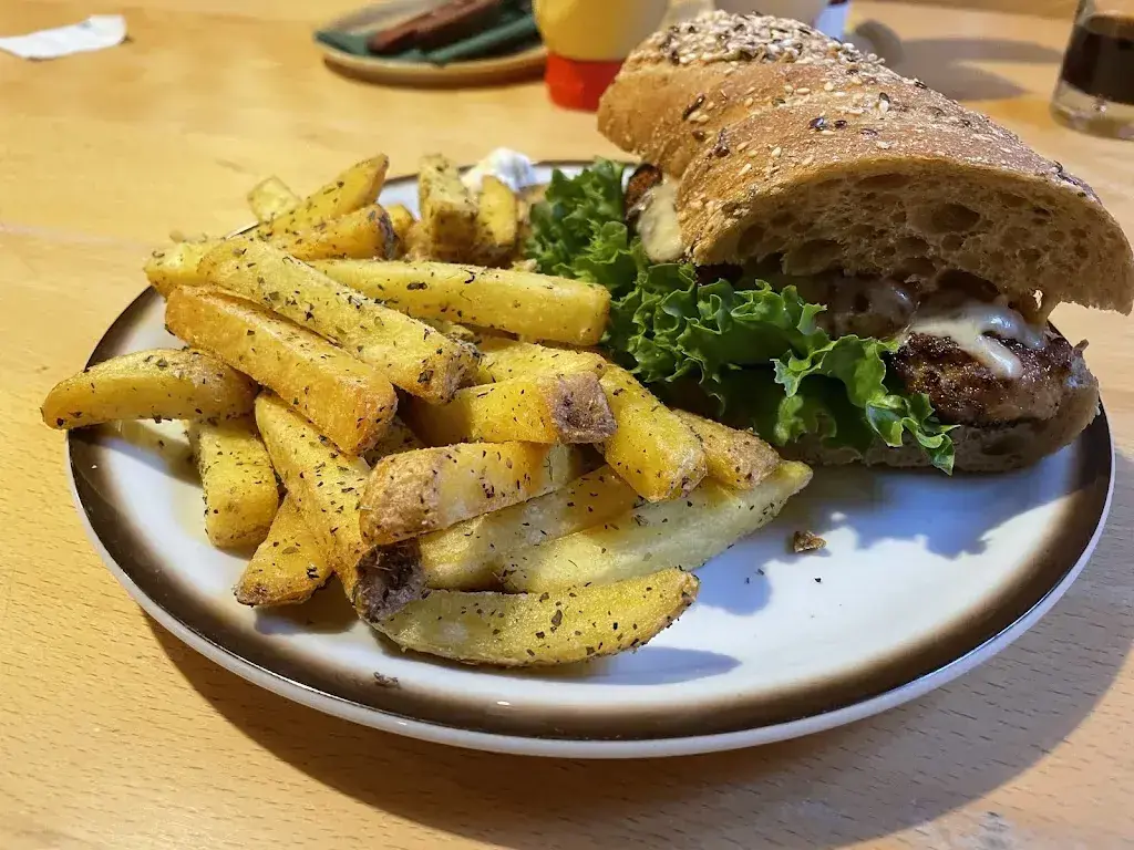 Edelweiss restaurant à Ausserferrera