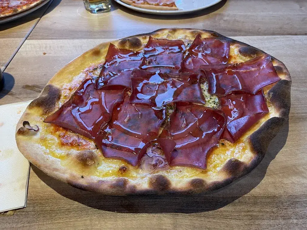 Pizzeria Orta_Lohn_slider_image_2