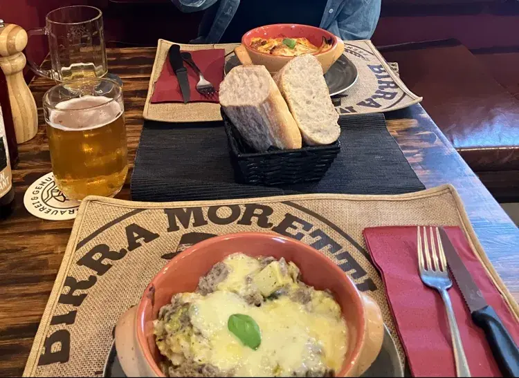 Moshe Abu_Altes Zollhaus_Splügen_review