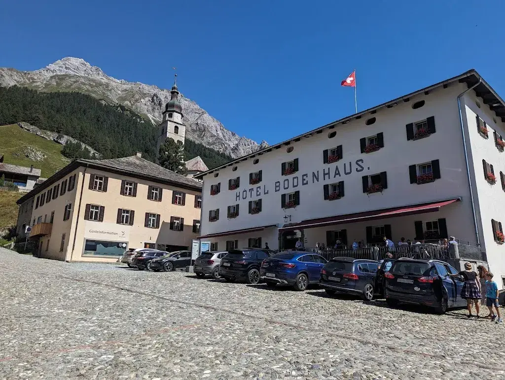 Tim McKeoun_Hôtel Bodenhaus Splügen_Splügen_review