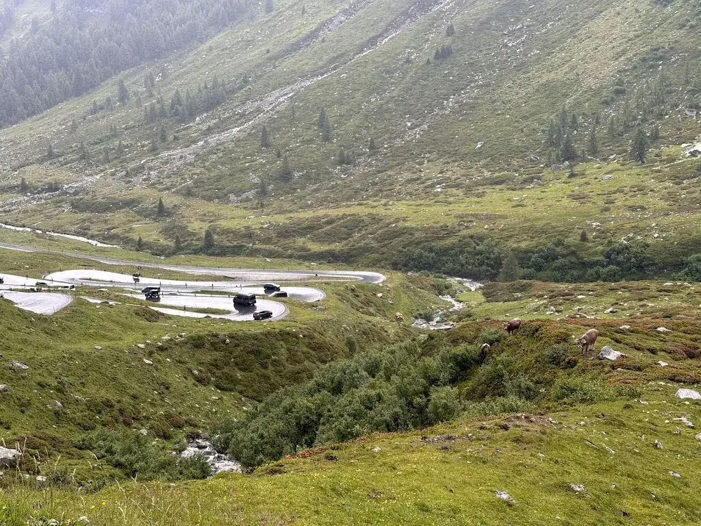 Roman Petrov_Splügenpass_Italy_review