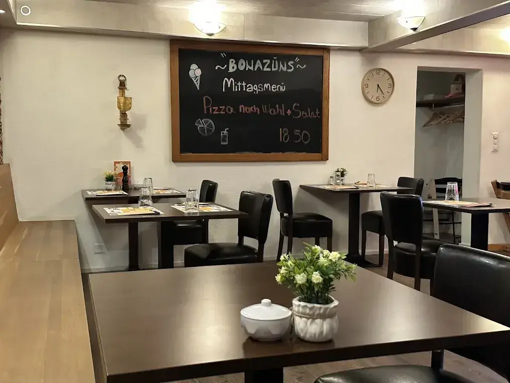 Claudia_Pizzeria Bonazüns_Rhäzüns_review
