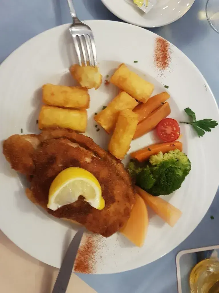 Menu_Schlosshügel_Domat/Ems_image_2