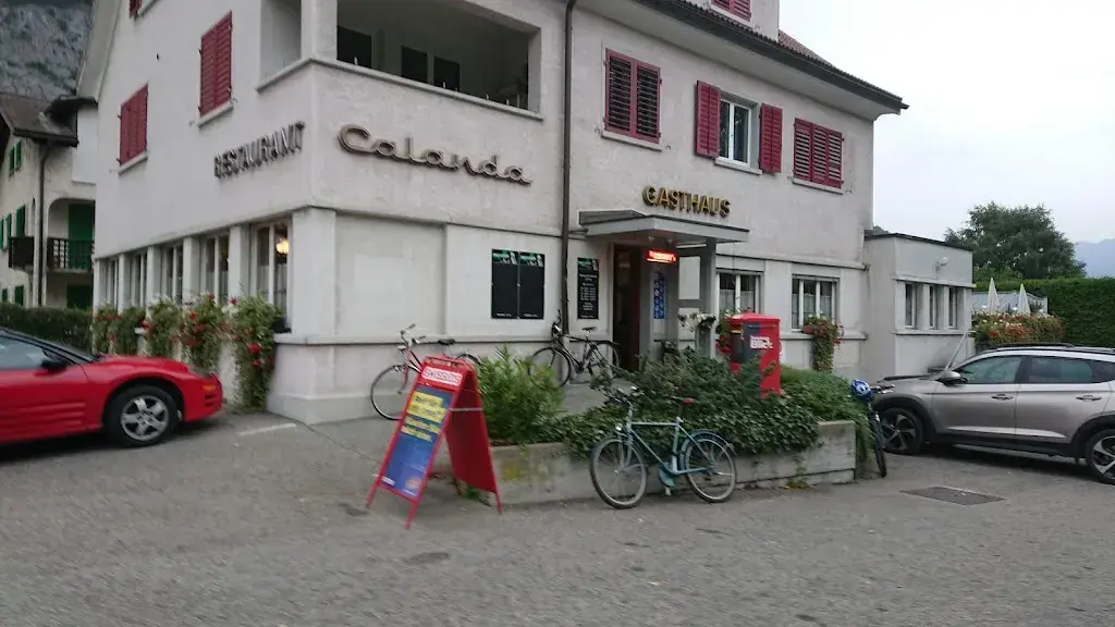 Calanda restaurant à Felsberg