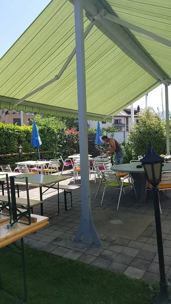 Weiss-Kreuz_Felsberg_slider_image_1