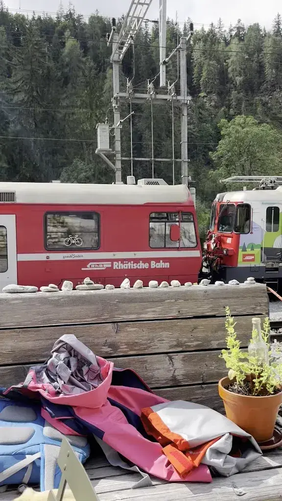 Pierre Mille_Trin Staziun_Trin_review