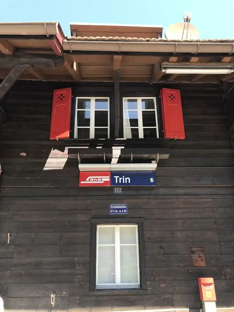 Ronnie Maria_Trin Staziun_Trin_review