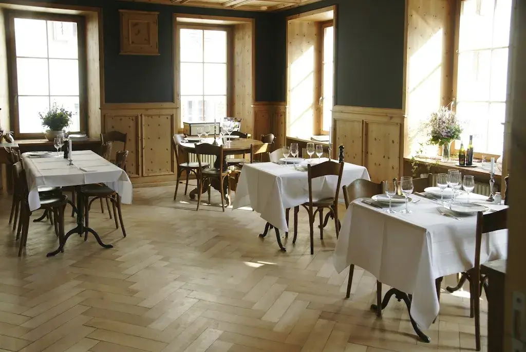 Hotel Linard Lavin_Lavin_slider_image_1