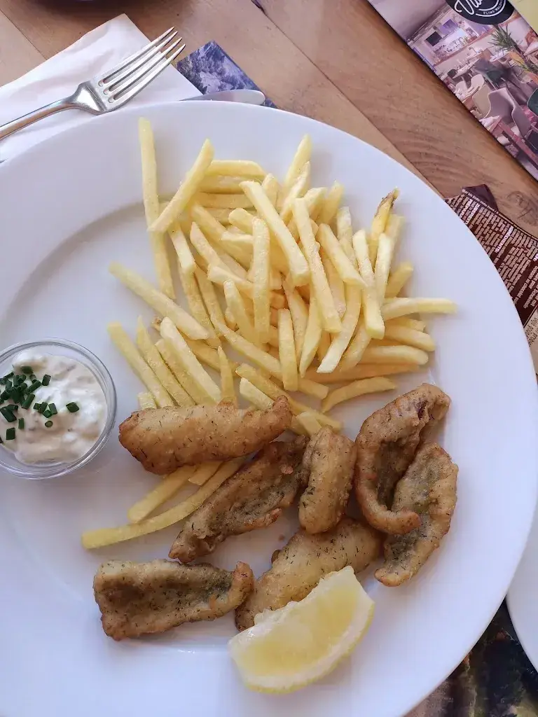 Safi abd rahman_Restaurant Conn_Flims_review