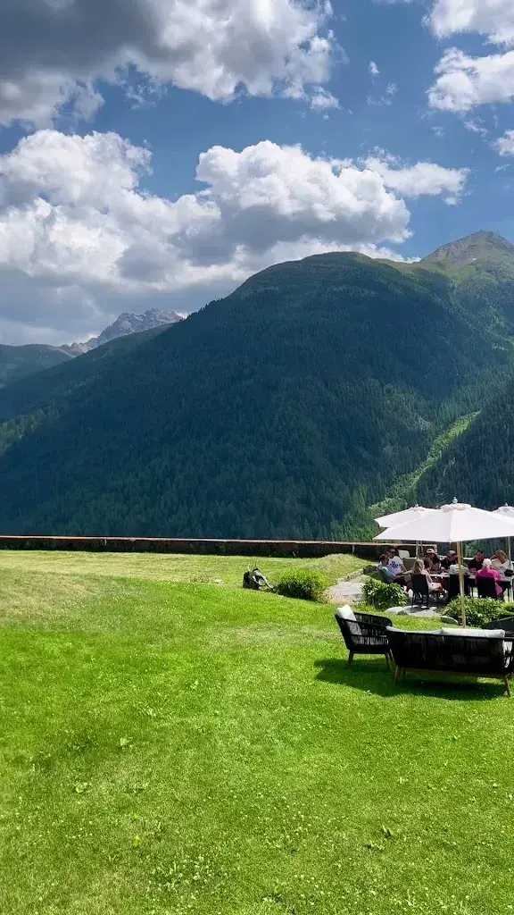 Hotel Meisser_Guarda_slider_image_2