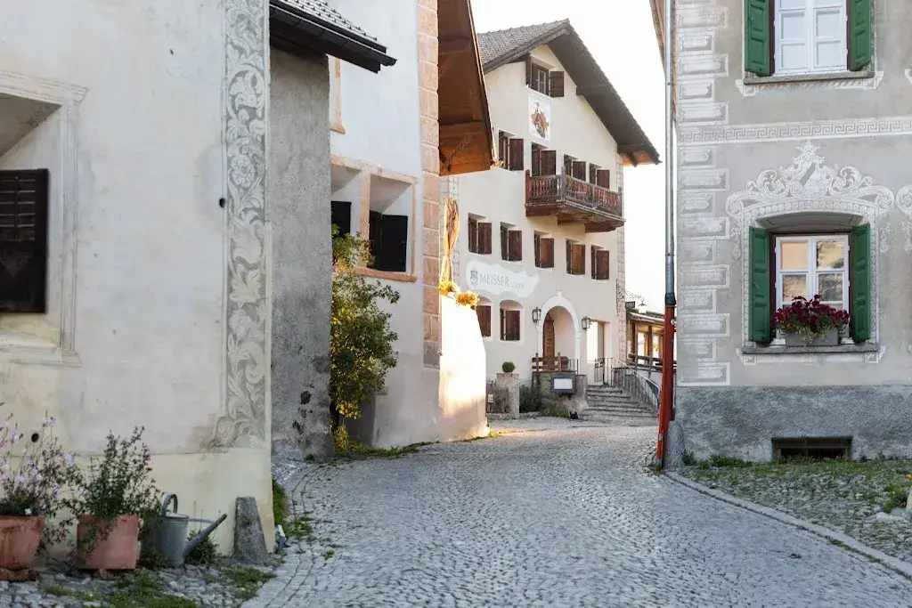 Meisser Lodge, Guarda_Guarda_slider_image_1