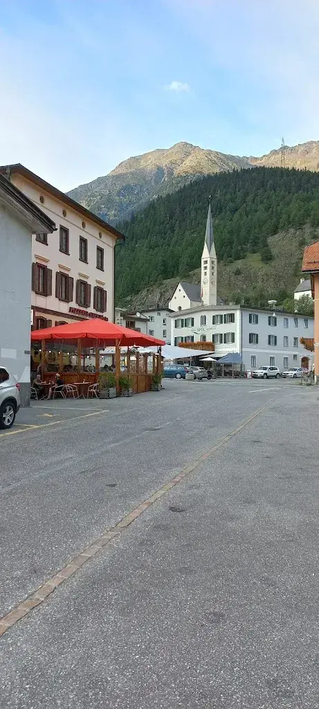 Tomáš Bury_Grotta Pizzeria Mirta_Zernez_review