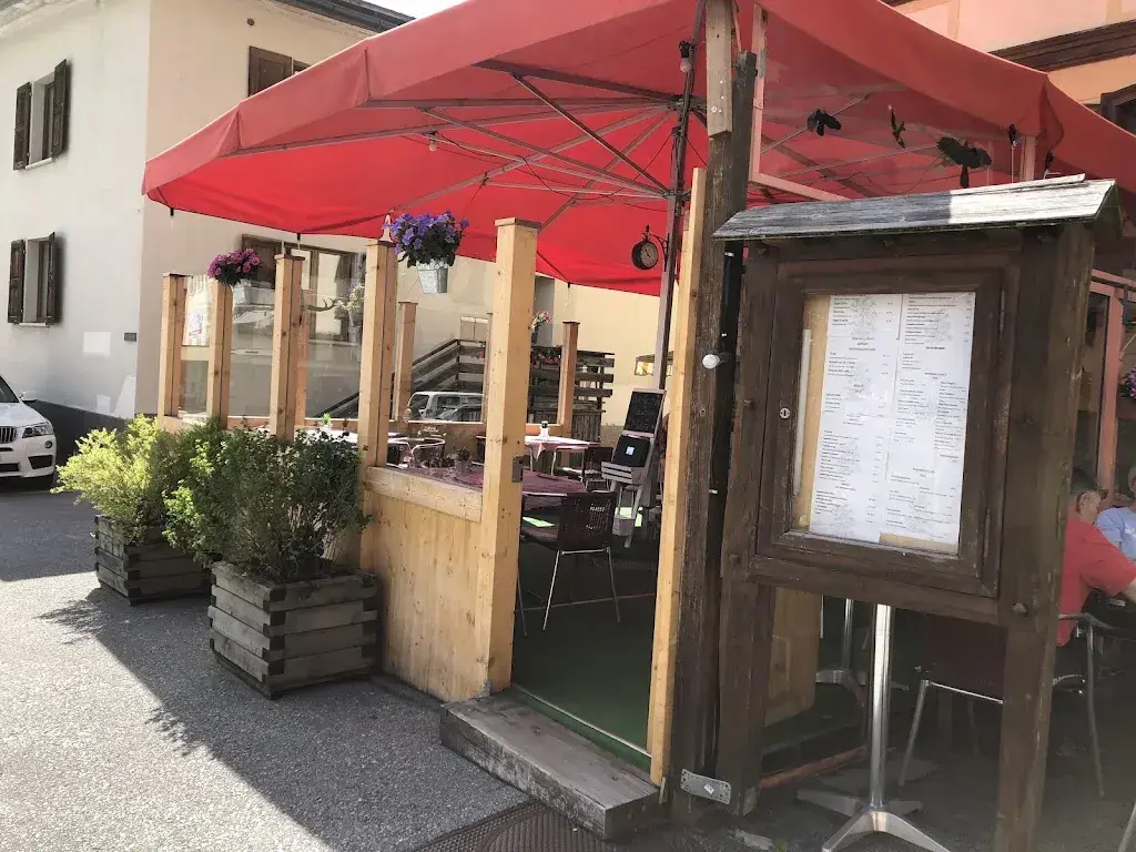 Grotta Pizzeria Mirta ristorante a Zernez