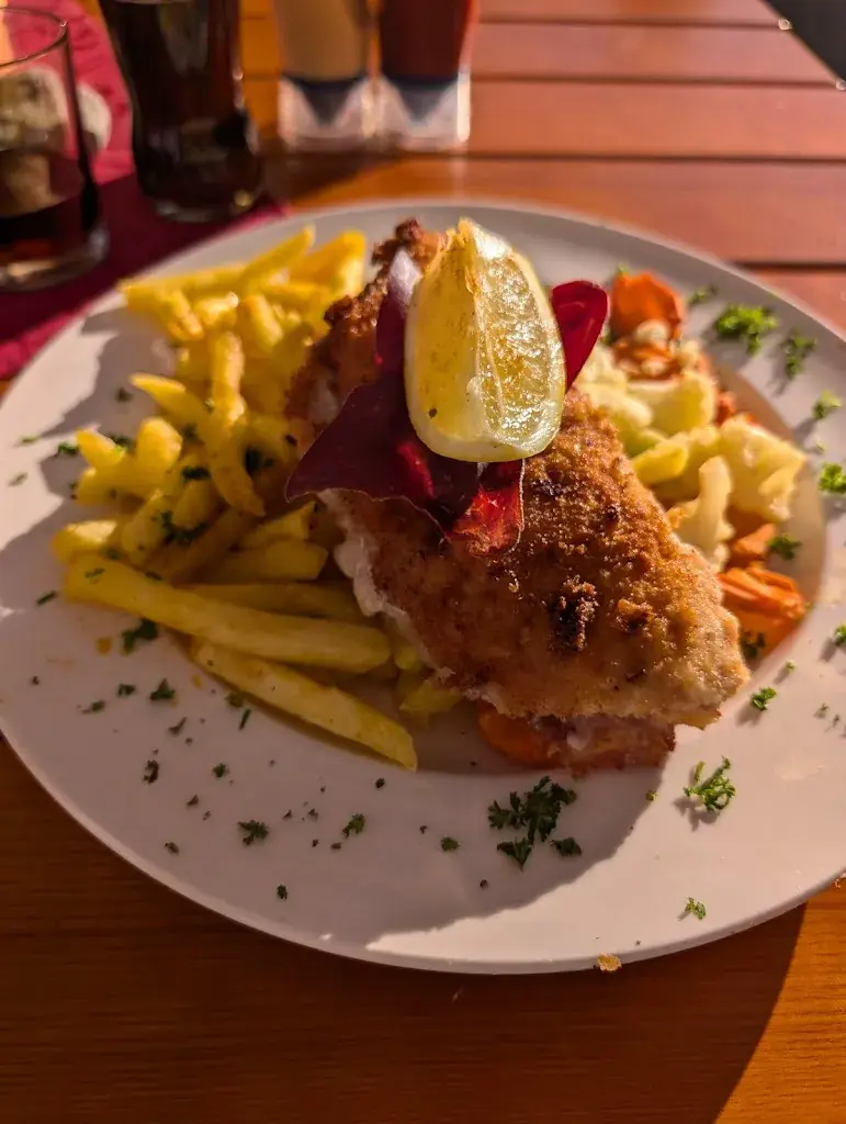 whoop whoop_Bahnhöfli Hotel a la Staziun_Zernez_review