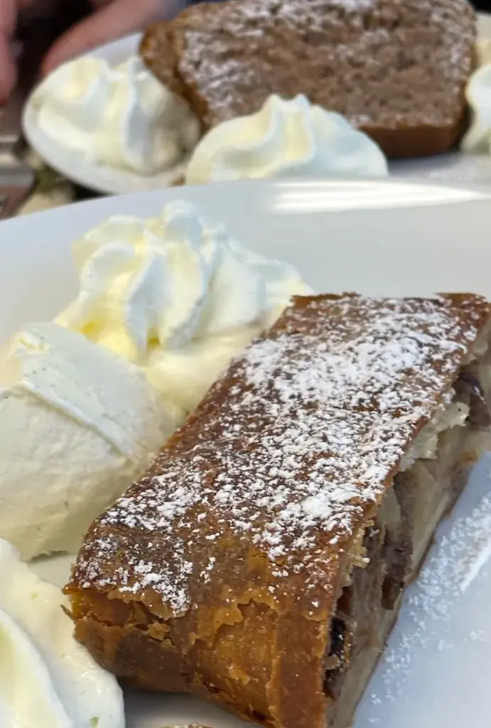 Stockholm Fika_HATECKE VIVANDA GENUINA_Zernez_Bewertung