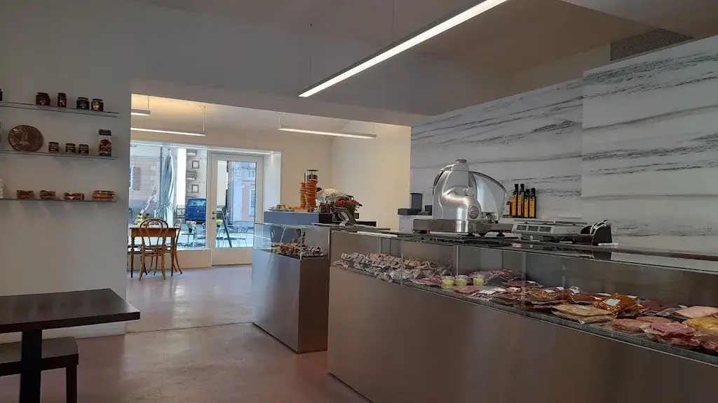 HATECKE VIVANDA GENUINA_Zernez_slider_image_3