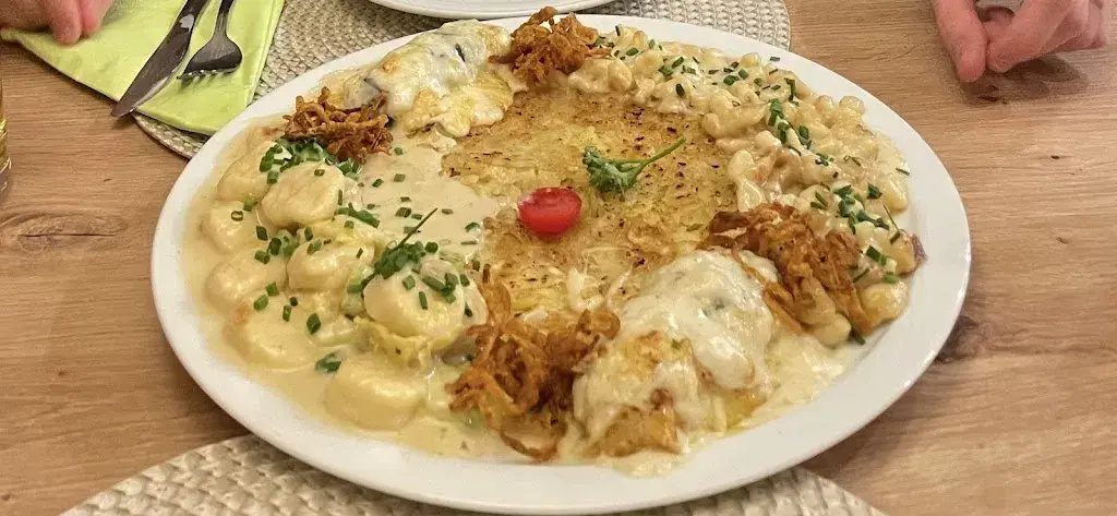 Sandra Estrada Peter_Restaurant Chamonna_Scuol_review