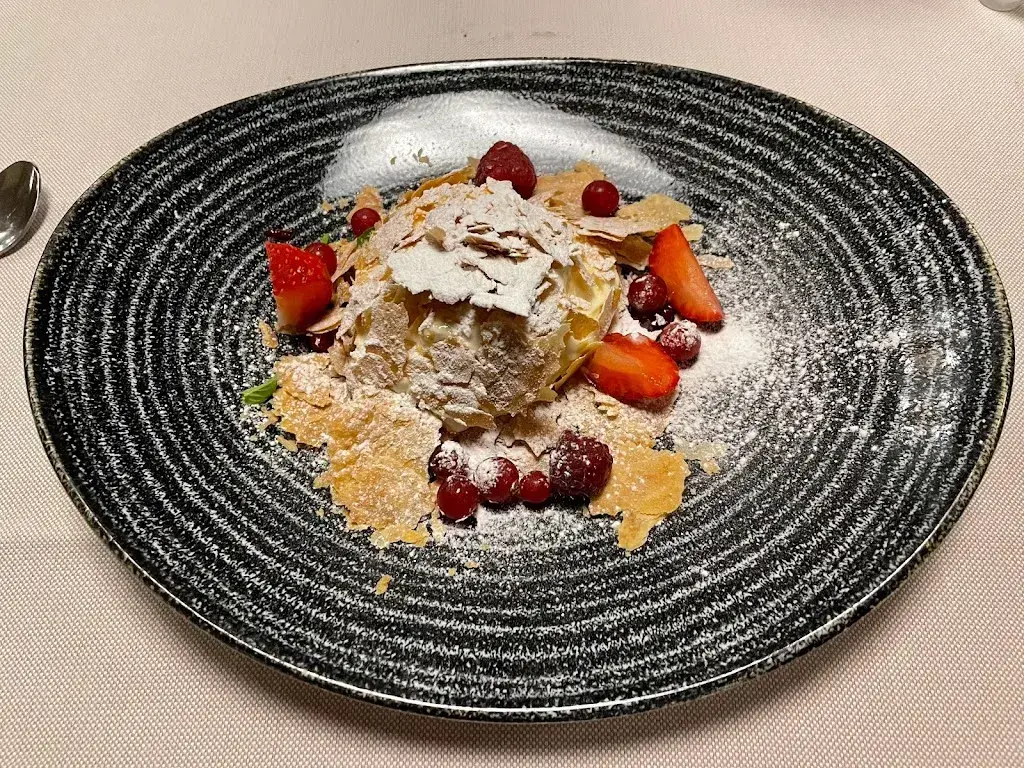 Menu_Restaurant Hotel La Cruna_Tujetsch_immagine_3