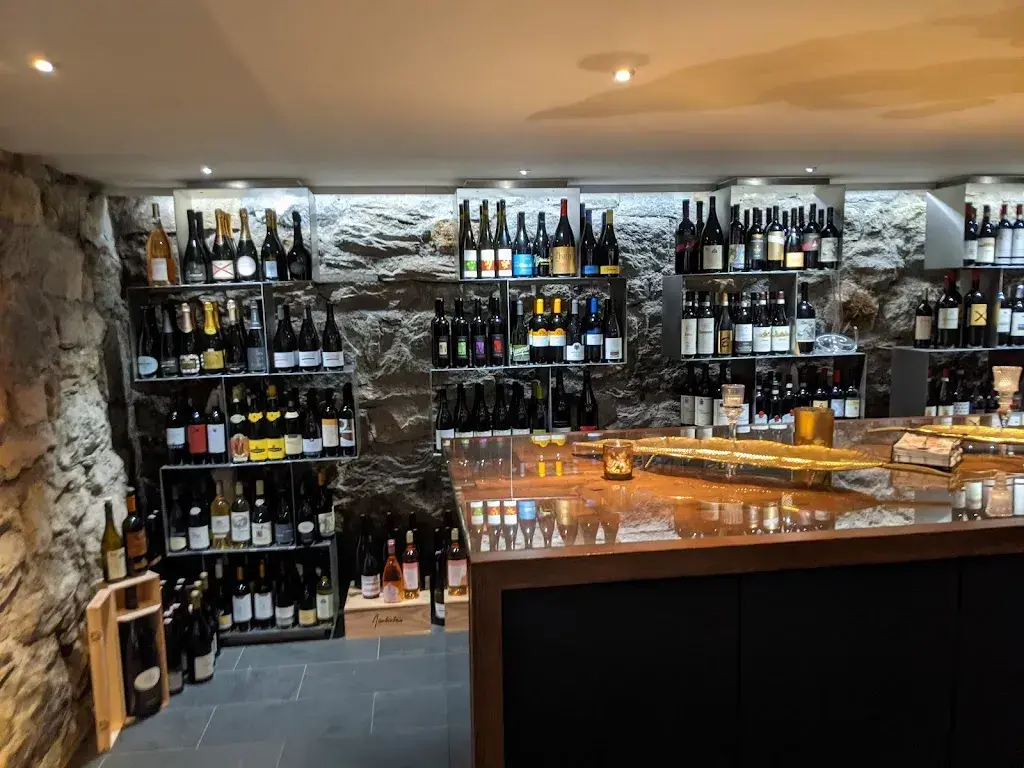 Cuschina Menono_Camischolas_slider_image_1