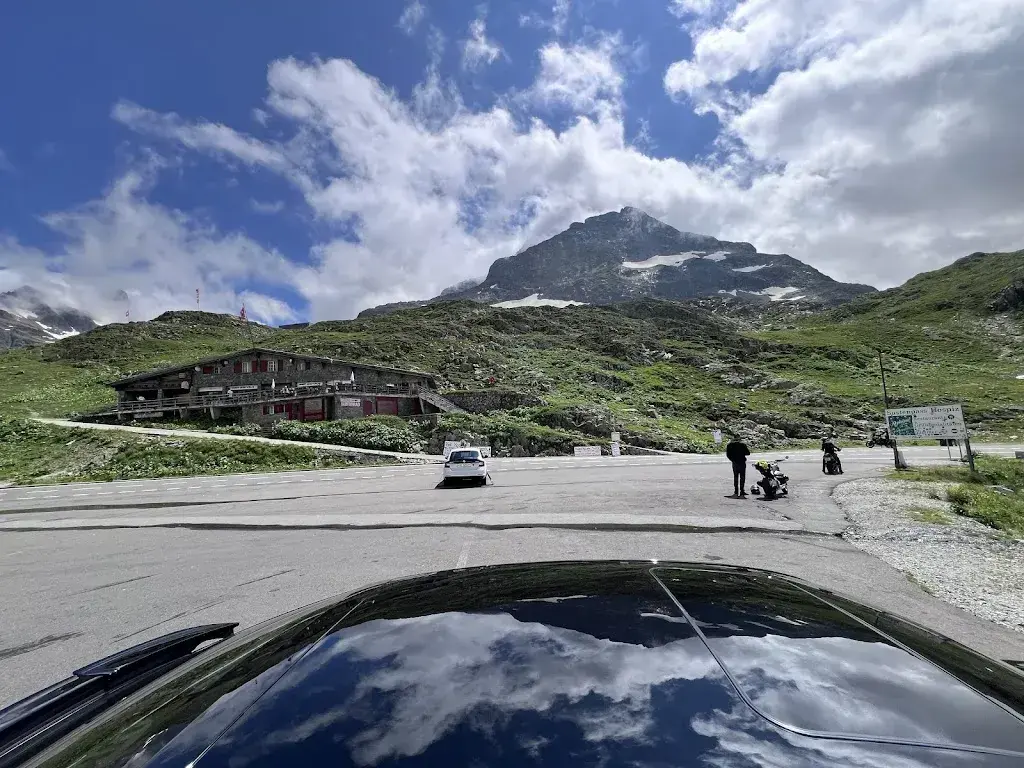 Restaurant Sustenpass_Gadmen_slider_image_3