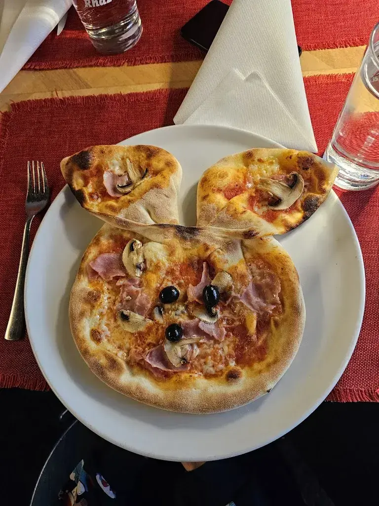 Pascal Suter_Pizzeria da Salvatore_Sent_review