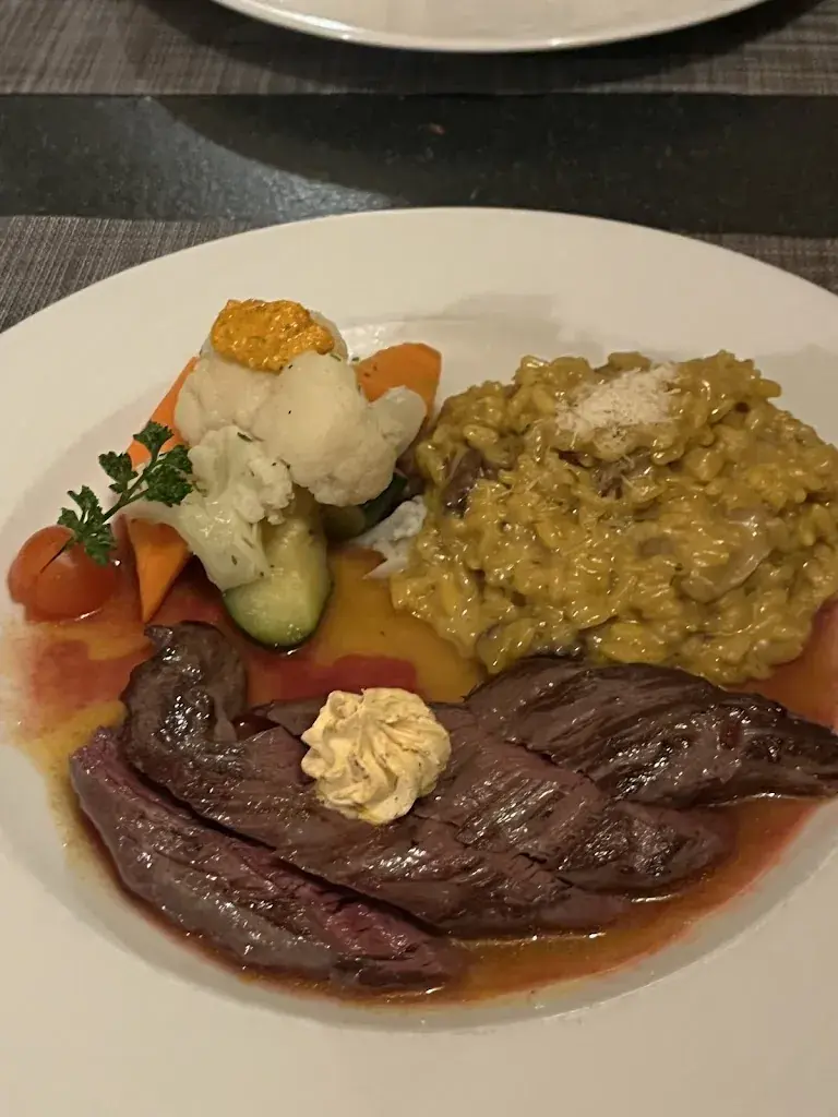 Ducky Wood_Trais Portas_Scuol_review