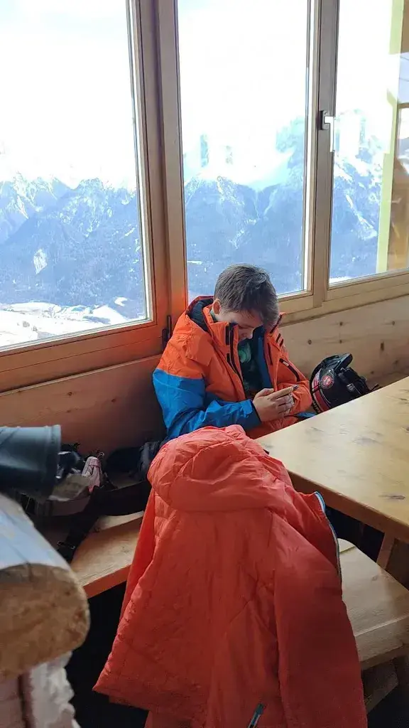 Misha_Chamanna Naluns_Scuol_review