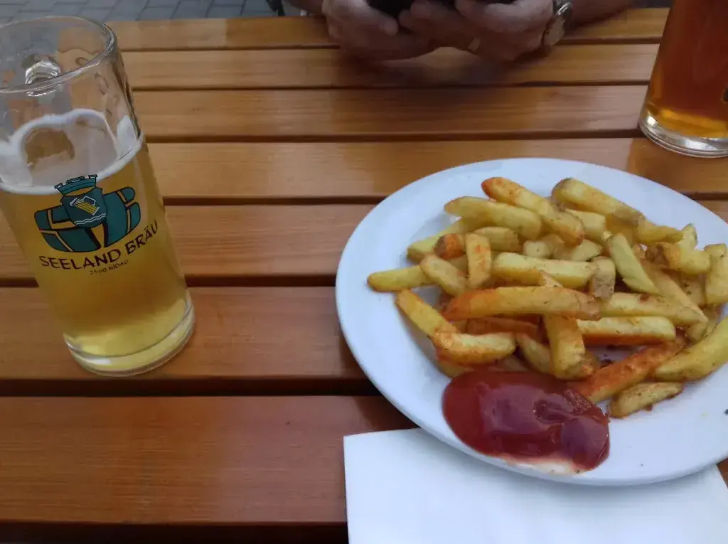 Menu_Swiss Hostel Lago Lodge_Nidau_imagen_9