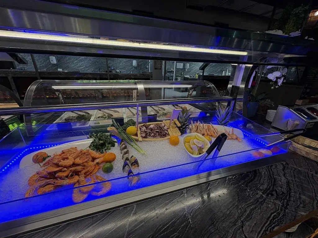 Leslie_Restaurant Imperial_Biel_Bewertung