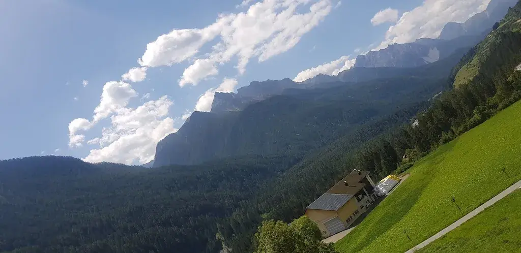 KRZYSZTOF SOŁOWIEJ_Hotel Posta & Pizzeria da la Posta_Ramosch_review