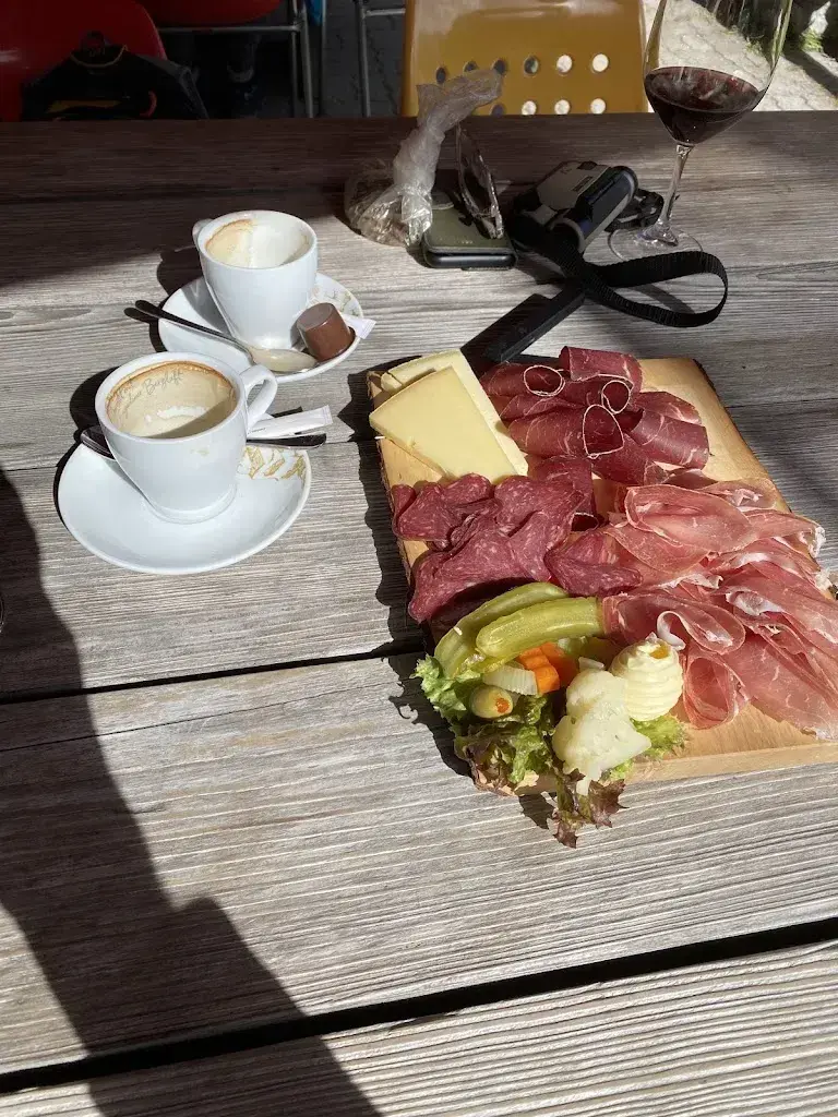 Menu_Chesa Spinas AG_Bever_image_2