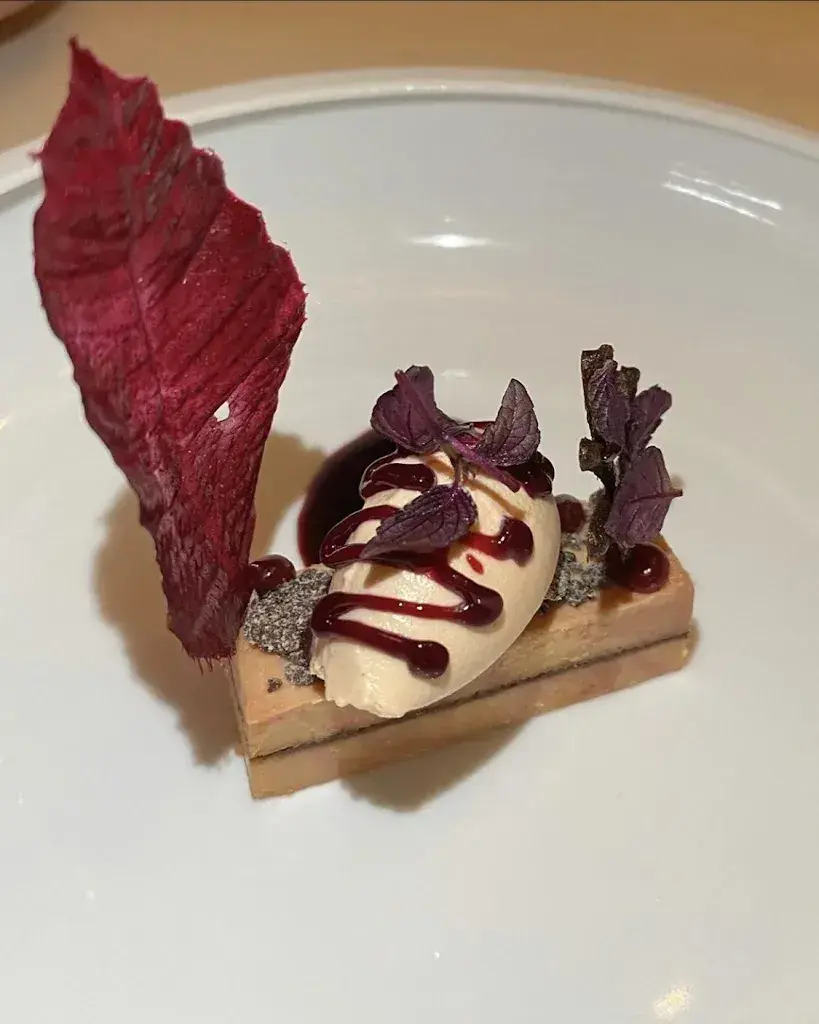 Menu_Hide & Seek - St. Moritz_Champfèr_image_1