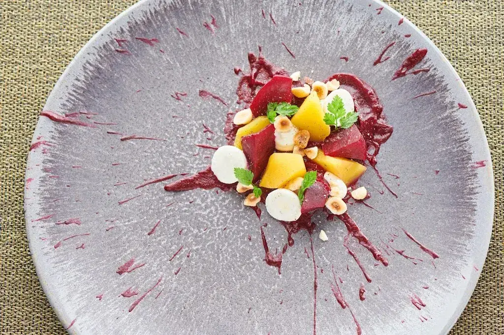 Menu_Hide & Seek - St. Moritz_Champfèr_image_2