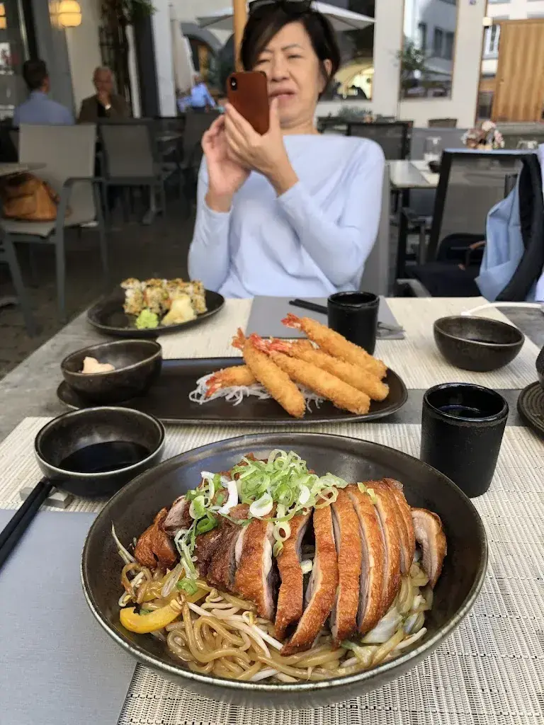 Clare Wang_Nayan_Chur_review